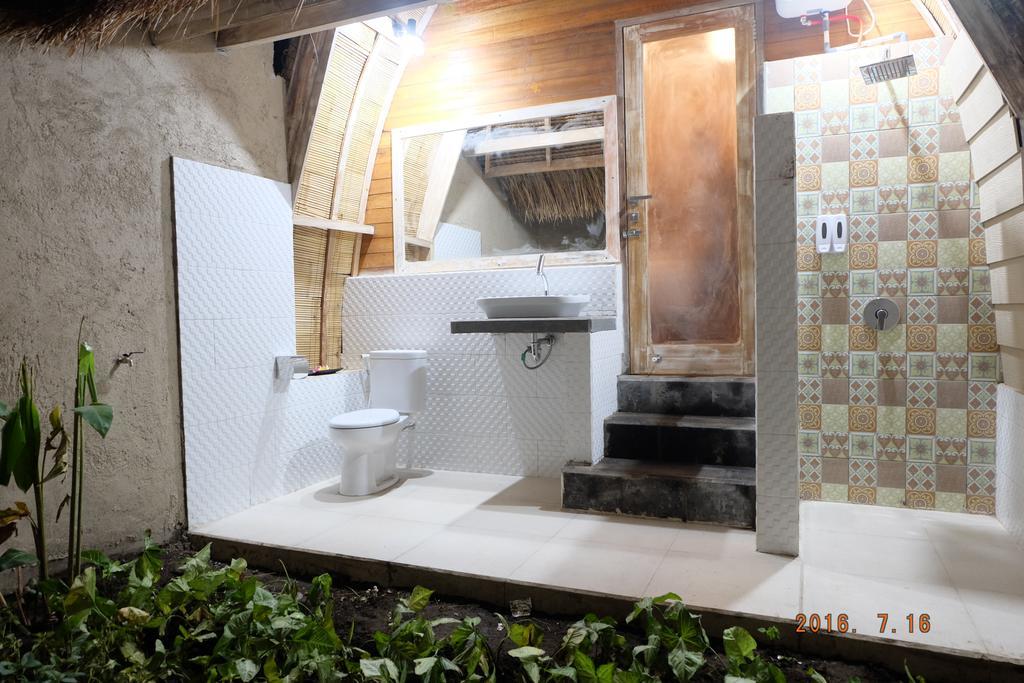 Paradesa Villa Gili Trawangan Exteriör bild